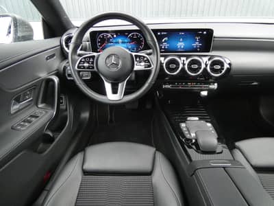 Mercedes-Benz CLA 180 Coupe Aut. LED Navi WIDESCREEN Teilleder — slika 6