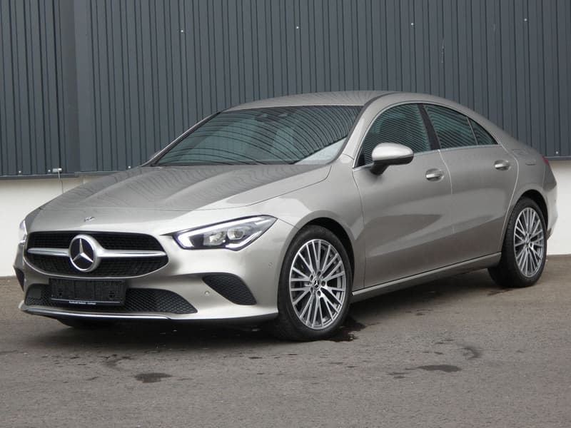 Mercedes-Benz CLA 180 Coupe Aut. LED Navi WIDESCREEN Teilleder