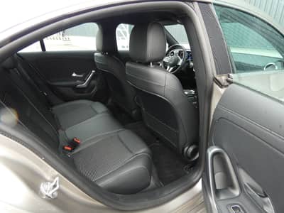 Mercedes-Benz CLA 180 Coupe Aut. LED Navi WIDESCREEN Teilleder — slika 9