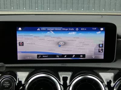 Mercedes-Benz CLA 180 Coupe Aut. LED Navi WIDESCREEN Teilleder — slika 11