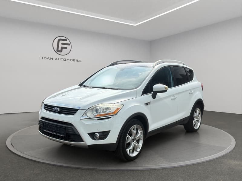 Ford Kuga Titanium Individual*Pano*Xenon*AHK*Navi*PDC