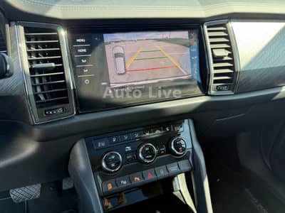 Skoda Kodiaq 2.0 TDI*7xSITZ*DSG*4M*VIRT*PANO*LED*AHK! — slika 23