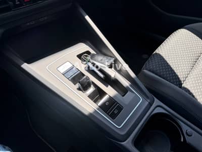Volkswagen Golf 8 2.0 TDI ACTIVE*DSG*VIR*PAN*IQ-LED*HEAD-UP — slika 25