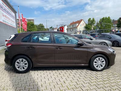 Hyundai i30 Select Tempo/Assistenz/USB/Bluetooth/Klima — slika 14