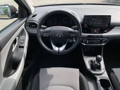 Hyundai i30 Select Tempo/Assistenz/USB/Bluetooth/Klima — slika 8