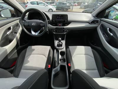 Hyundai i30 Select Tempo/Assistenz/USB/Bluetooth/Klima — slika 11