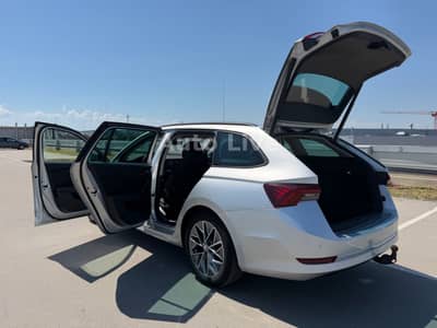 Skoda Octavia 2.0 TDI*DSG*VIRTUAL*PANO*LED*NAVI*KAMERA — slika 28
