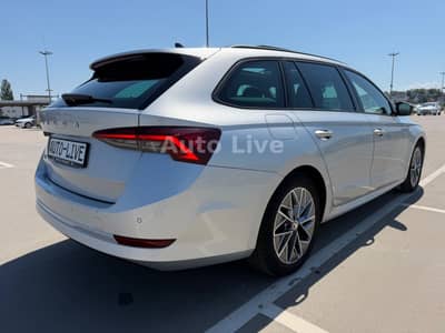 Skoda Octavia 2.0 TDI*DSG*VIRTUAL*PANO*LED*NAVI*KAMERA — slika 5