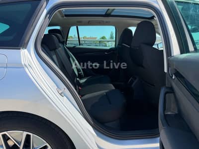 Skoda Octavia 2.0 TDI*DSG*VIRTUAL*PANO*LED*NAVI*KAMERA — slika 24