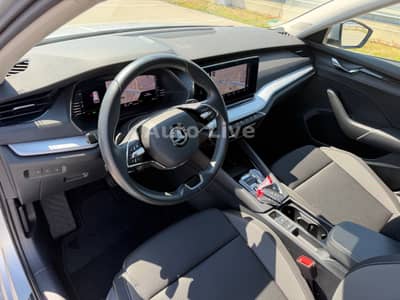 Skoda Octavia 2.0 TDI*DSG*VIRTUAL*PANO*LED*NAVI*KAMERA — slika 12