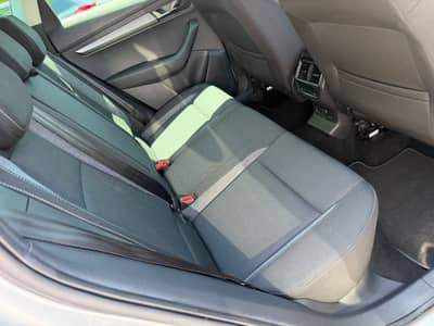 Skoda Karoq Drive 125 4x4 — slika 12