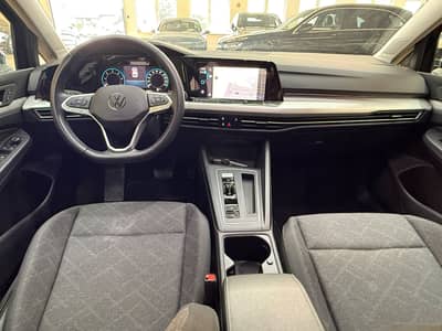 Volkswagen Golf VIII Lim. Life/Navi/LED/Kamera/Erster H/TOP — slika 13