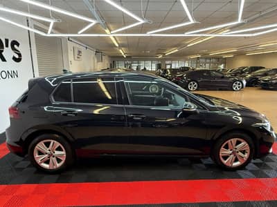 Volkswagen Golf VIII Lim. Life/Navi/LED/Kamera/Erster H/TOP — slika 6