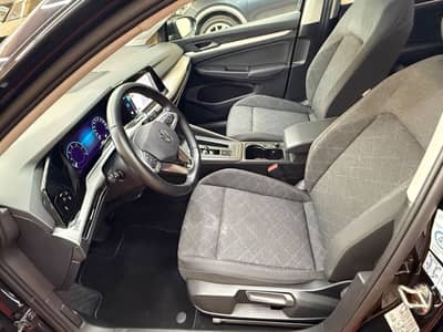 Volkswagen Golf VIII Lim. Life/Navi/LED/Kamera/Erster H/TOP — slika 12