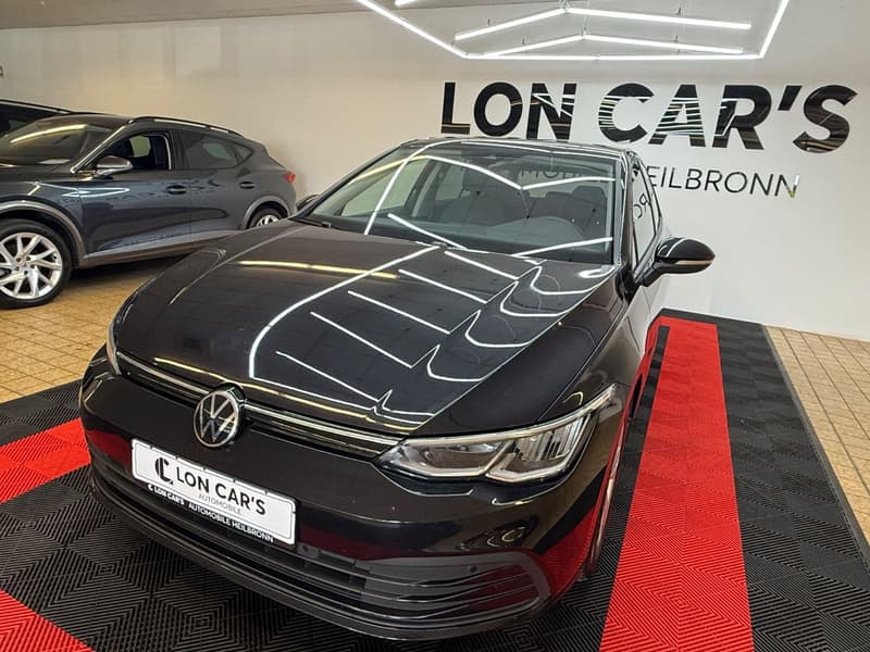 Volkswagen Golf VIII Lim. Life/Navi/LED/Kamera/Erster H/TOP