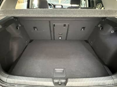 Volkswagen Golf VIII Lim. Life/Navi/LED/Kamera/Erster H/TOP — slika 18