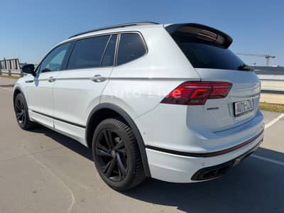 Volkswagen Tiguan Allspace 2.0 TDI *4M*360*R LINE*PANO*VOL! — slika 3