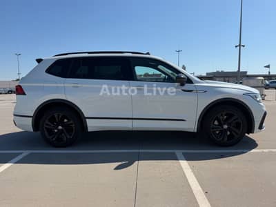 Volkswagen Tiguan Allspace 2.0 TDI *4M*360*R LINE*PANO*VOL! — slika 6
