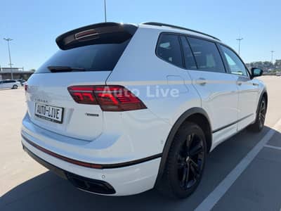 Volkswagen Tiguan Allspace 2.0 TDI *4M*360*R LINE*PANO*VOL! — slika 5