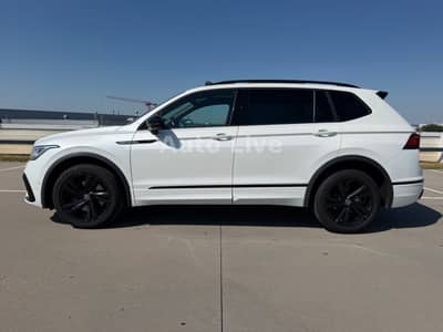 Volkswagen Tiguan Allspace 2.0 TDI *4M*360*R LINE*PANO*VOL! — slika 2