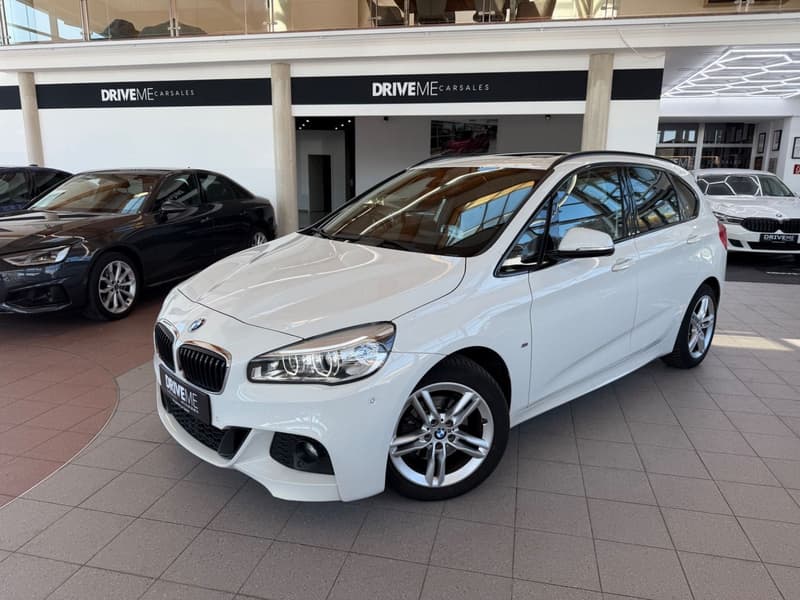 BMW 218d Active Tourer M-Sport PANO KAMERA HUD