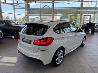 BMW 218d Active Tourer M-Sport PANO KAMERA HUD — slika 8