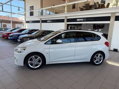 BMW 218d Active Tourer M-Sport PANO KAMERA HUD — slika 6