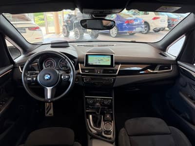 BMW 218d Active Tourer M-Sport PANO KAMERA HUD — slika 12