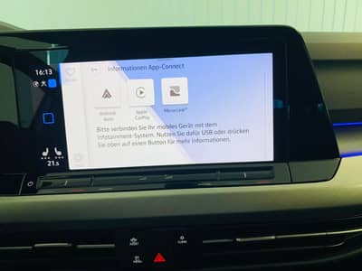 Volkswagen Golf VIII Variant Life DSG°ALCANTARA°ACC°AHK°1Hd — slika 22