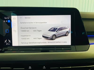 Volkswagen Golf VIII Variant Life DSG°ALCANTARA°ACC°AHK°1Hd — slika 17