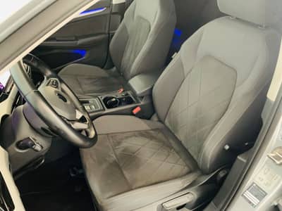 Volkswagen Golf VIII Variant Life DSG°ALCANTARA°ACC°AHK°1Hd — slika 9