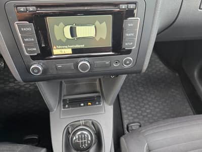Volkswagen Touran 2.0 TDI"Cup"7-Sitzer"Navi"Kamera"Tempomat — slika 14