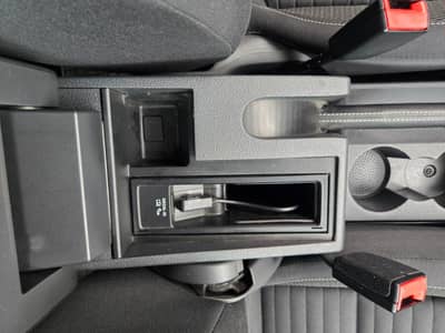 Volkswagen Touran 2.0 TDI"Cup"7-Sitzer"Navi"Kamera"Tempomat — slika 17