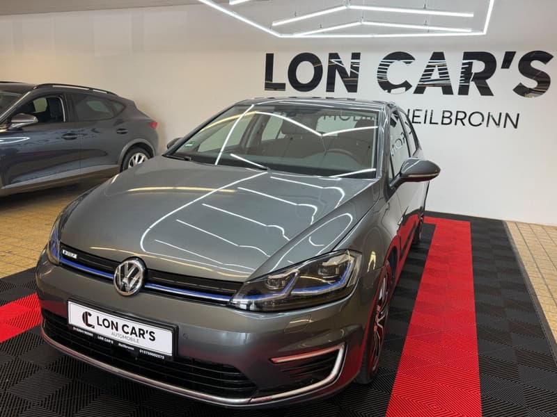 Volkswagen Golf VII Lim. e-Golf/Navi/LED/Kamera/Ambient/TOP