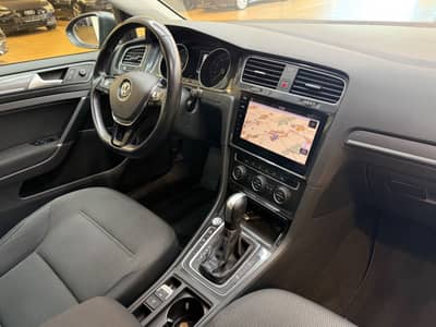 Volkswagen Golf VII Lim. e-Golf/Navi/LED/Kamera/Ambient/TOP — slika 14