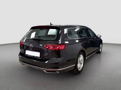 Volkswagen Passat ELEGANCE DSG+MATRIX+ACC+ALCANTARA+AHK — slika 8