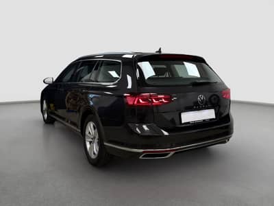 Volkswagen Passat ELEGANCE DSG+MATRIX+ACC+ALCANTARA+AHK — slika 6