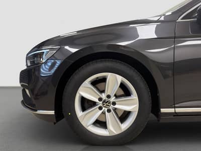 Volkswagen Passat ELEGANCE DSG+MATRIX+ACC+ALCANTARA+AHK — slika 24