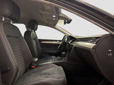 Volkswagen Passat ELEGANCE DSG+MATRIX+ACC+ALCANTARA+AHK — slika 10