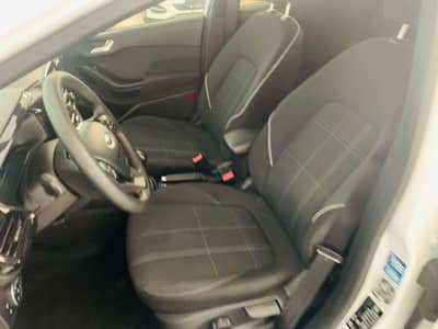 Ford Fiesta Trend°Apple Car°KAMERA°SHZ°TEMPOMAT° — slika 22
