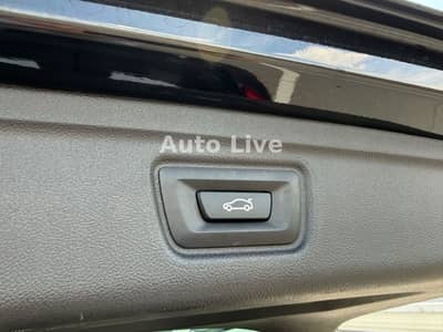 BMW 330e SAG x Drive*M PAKET*PANO*CURVED*HEAP UP*LED — slika 34