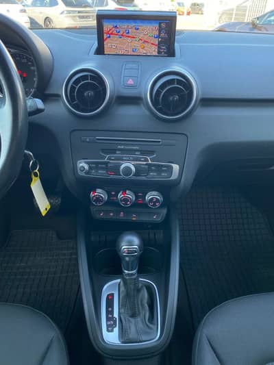 Audi A1 Sportback S-line Navi/PDC/Sitzheizung/Xenon — slika 9