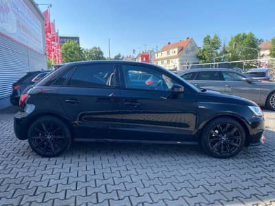 Audi A1 Sportback S-line Navi/PDC/Sitzheizung/Xenon — slika 16