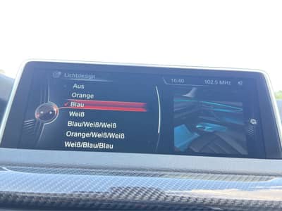 BMW X5 xDrive 40d 7Sitz*Pano*Soft*STHZ*AHK*HUD*Kamer — slika 23