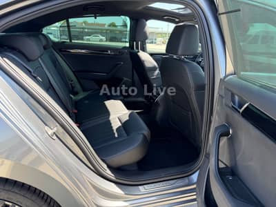 Skoda Superb 2.0 TDI*DSG*4x4*L&K*VIRTU*PANO*KAMERA*VOL — slika 19