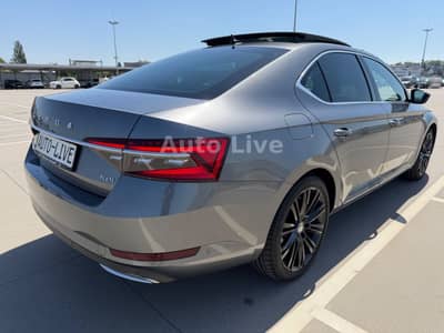 Skoda Superb 2.0 TDI*DSG*4x4*L&K*VIRTU*PANO*KAMERA*VOL — slika 5