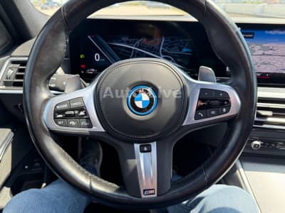 BMW 330e SAG x Drive*M PAKET*PANO*CURVED*HEAP UP*LED — slika 31