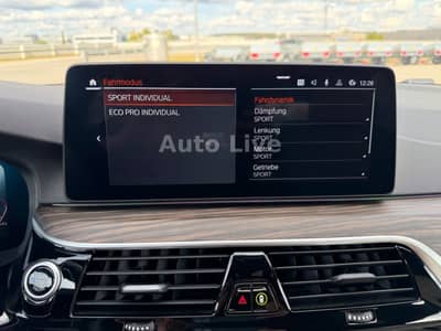 BMW 530 d*M PAKET*SAG*LASER*VIRTU*HEAD-UP*KAMERA*VOL — slika 17