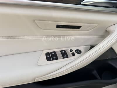 BMW 530 d*M PAKET*SAG*LASER*VIRTU*HEAD-UP*KAMERA*VOL — slika 26