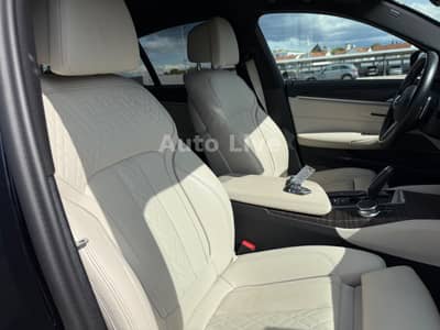 BMW 530 d*M PAKET*SAG*LASER*VIRTU*HEAD-UP*KAMERA*VOL — slika 35